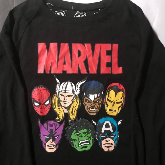 Marvel Other - 🔴⚫️MARVEL REVISABLE SWEAT SHIRT ⚫️🔴
